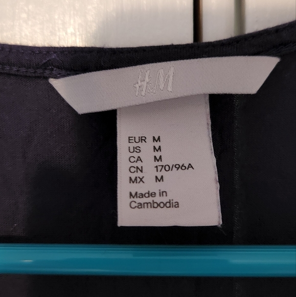 NWOT H&M Navy Blouse - Picture 3 of 3